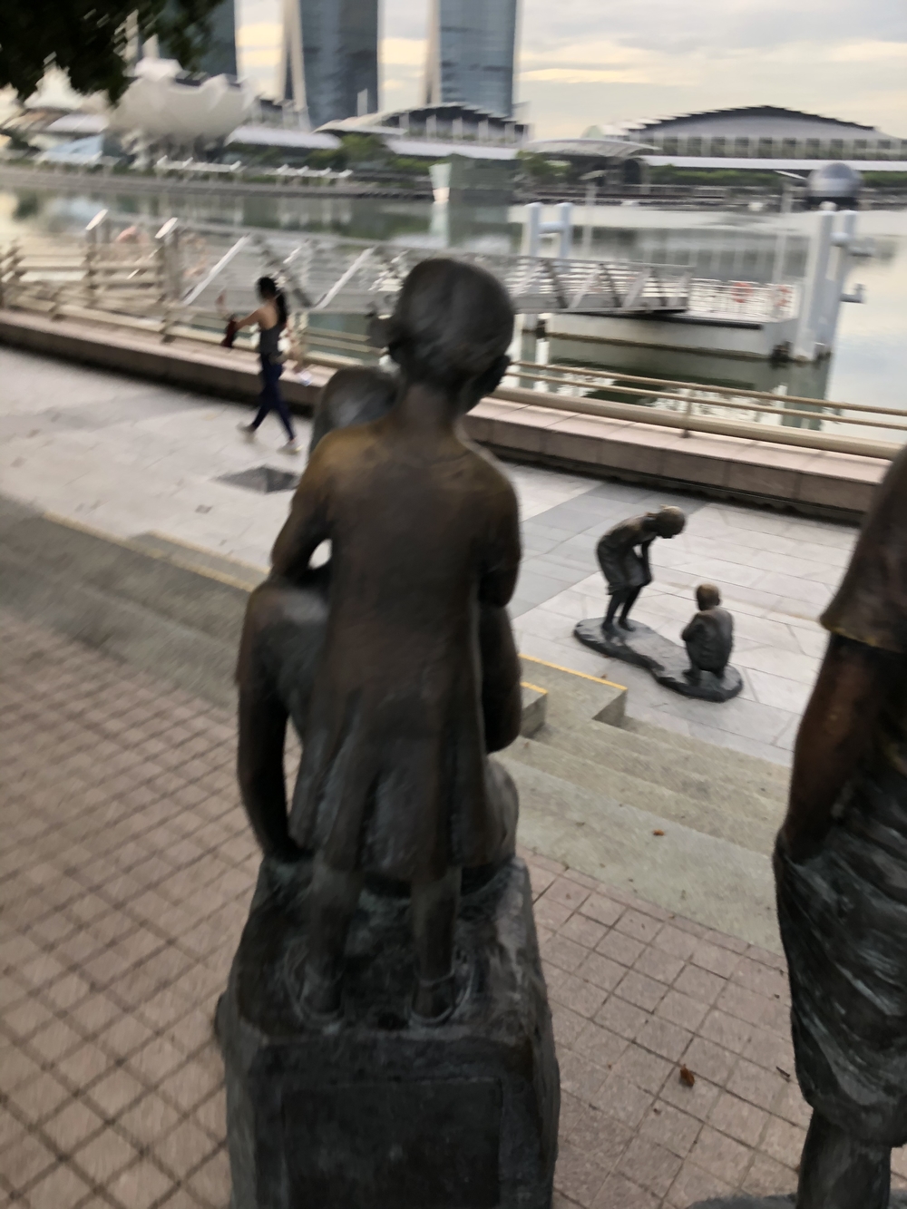 シンガポールお絵描きラン（４）マンモスの書き損じ？ゴリラ？の写真12