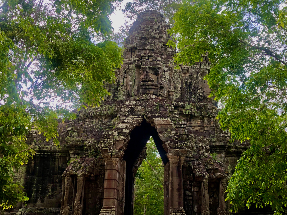 カンボジア / アンコール遺跡を走って巡礼の写真11