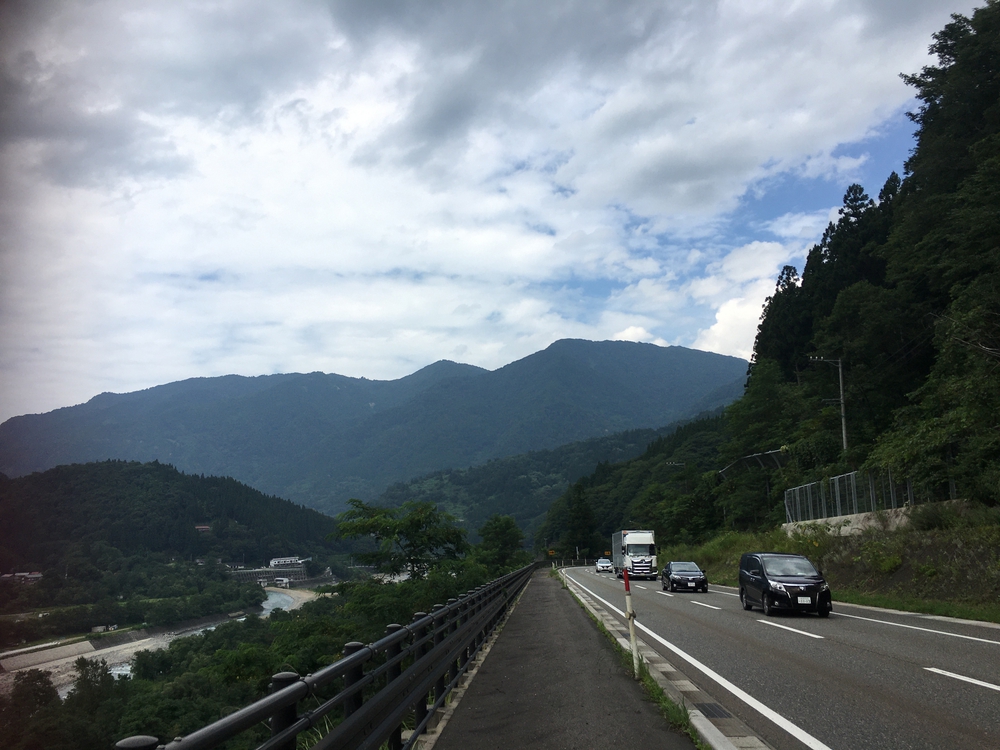 超危険！もう二度と走りたくない、恐怖の暗闇トンネルランコースの写真4