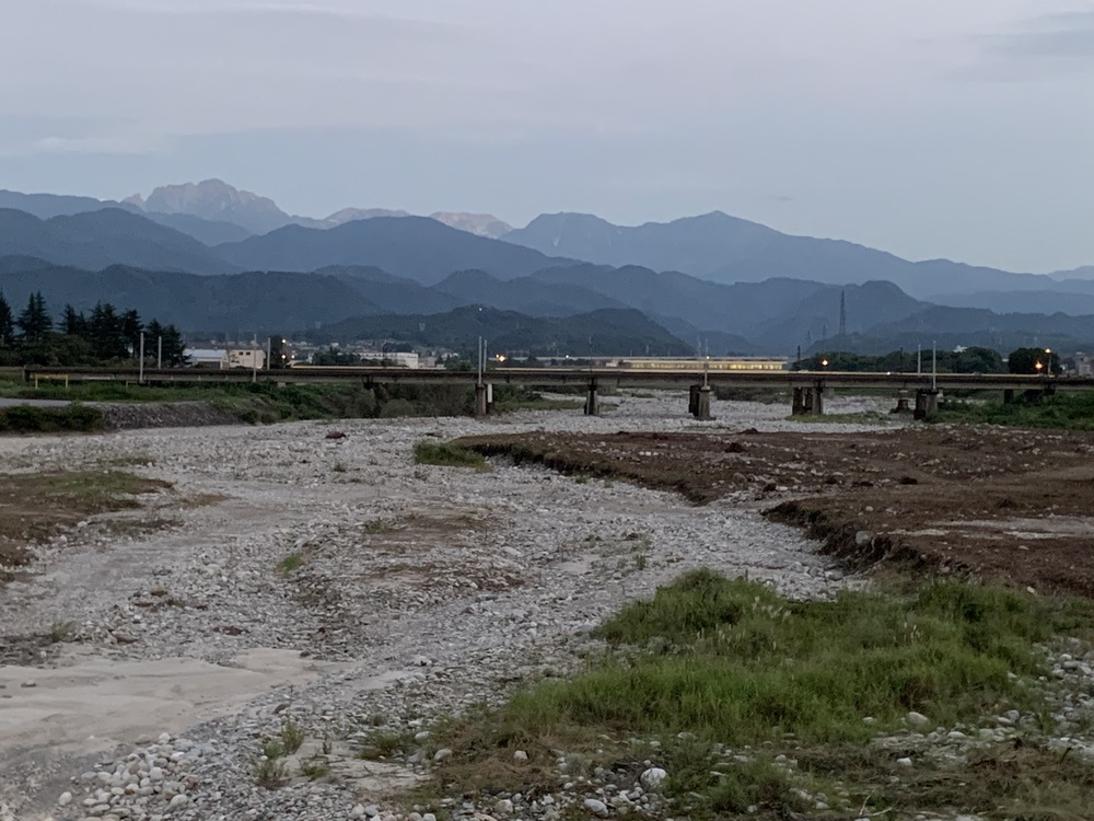 なめりかわ　立山連峰一望海の道　コースの写真4