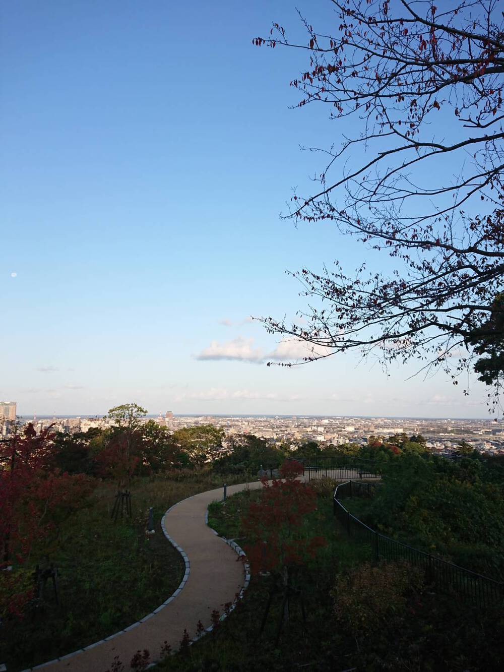金沢市街や日本海まで見渡せるパノラマ展望台の写真3
