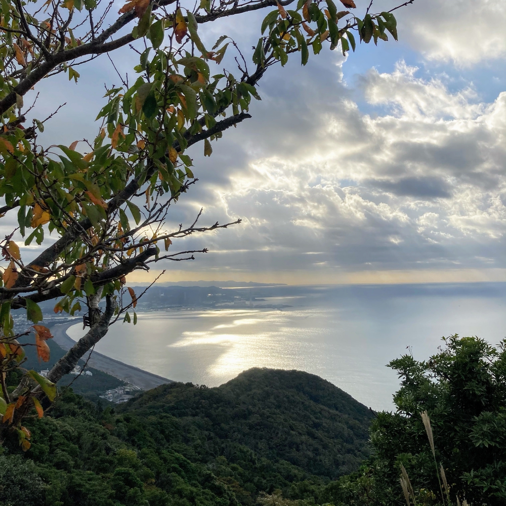 キツすぎるハイキングコースの写真13