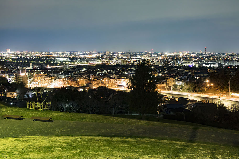 多摩地区の夜景スポット「ゆうひの丘展望台」へと走る坂道トレーニングコースの写真3