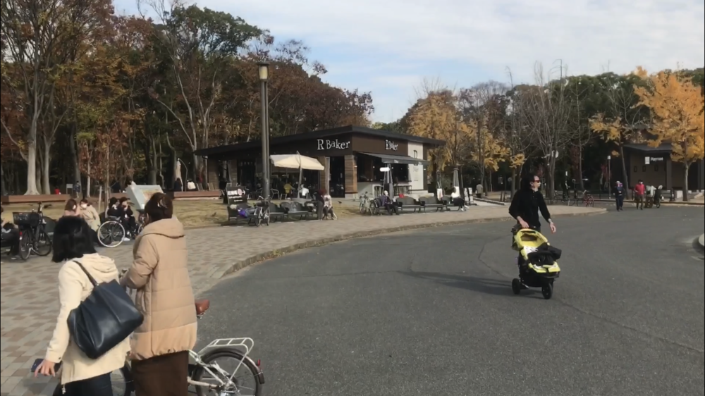 都会の中の空中トラック～大阪城公園の写真12