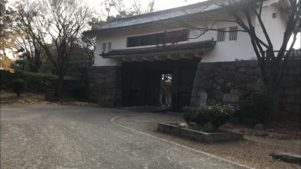 都会の中の空中トラック～大阪城公園の写真15