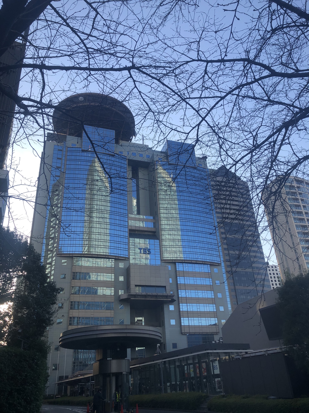 東京の一等地から下町の庶民の街を歩きます。の写真4