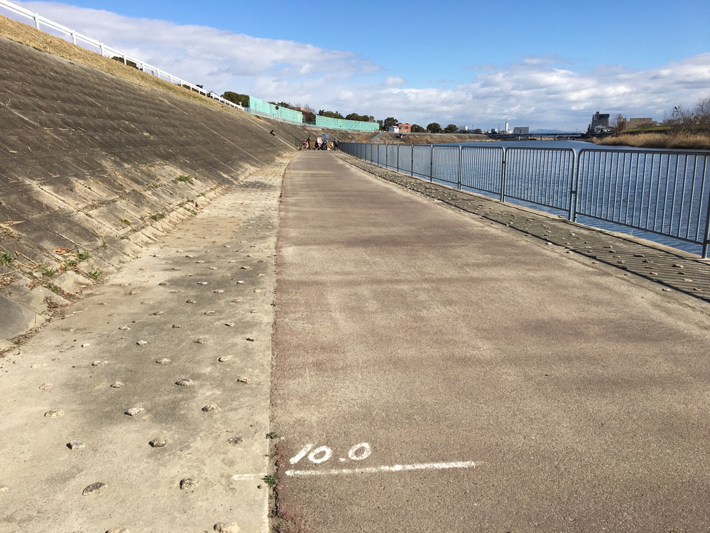 神崎川左岸ハーフマラソン練習の写真5