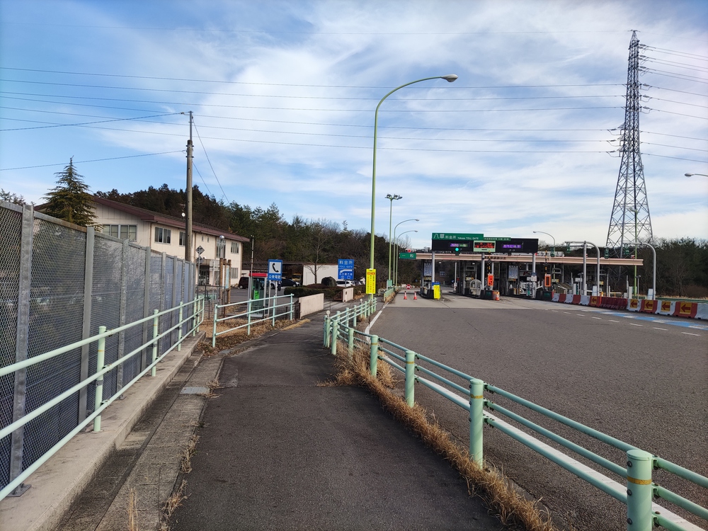 愛・地球博記念公園/八草駅から高速道路側道で豊田市の山を一山超える。の写真8