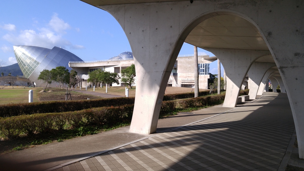 建築を見に行くラン：指宿 ふれあいプラザなのはな館の写真6