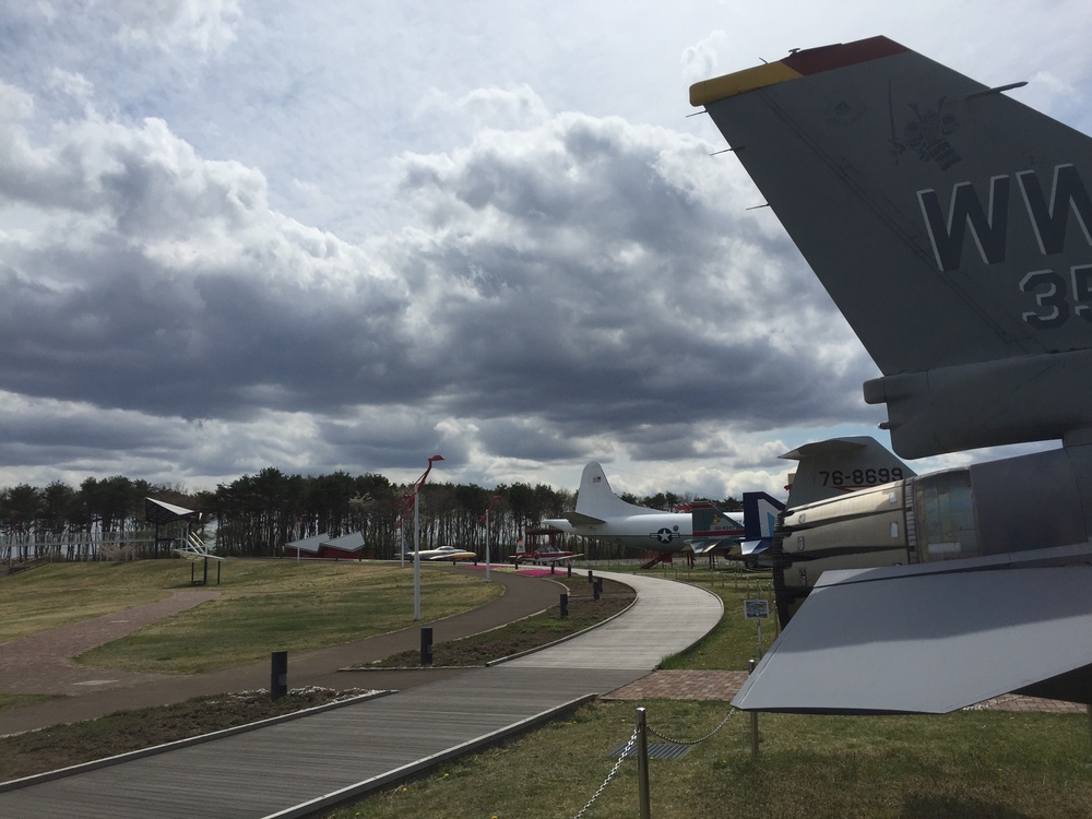 飛行機の街だから空が広いっ何処までも続く地平線！だけど北海道ではナイドウの写真15