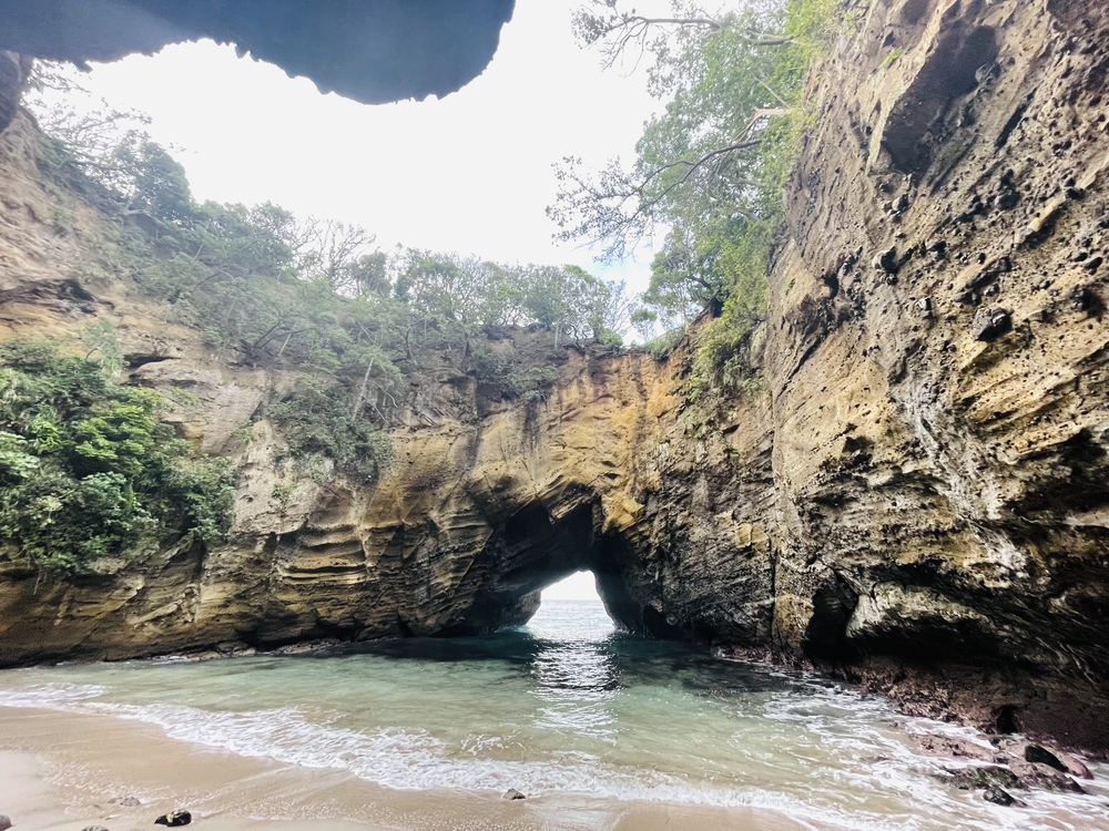 南伊豆の神秘の洞窟「龍宮窟」と奇岩群「タライ岬」を巡るトレランの写真15