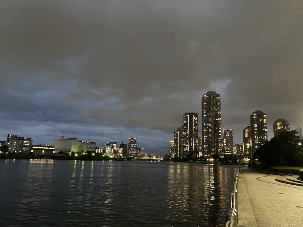 ある意味貴重なライトアップしていない隅田川テラスランの写真5