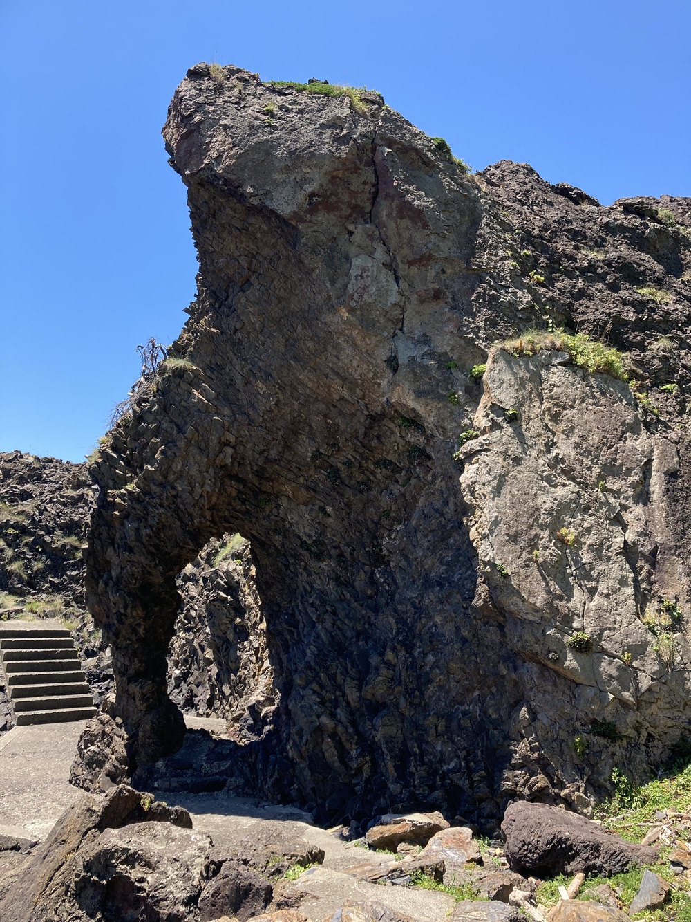 日本海と海底火山が織りなすジオパーク「飛島」一周の写真4