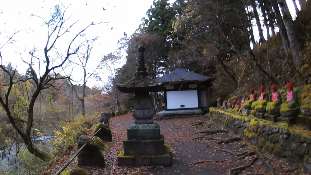 栃木県日光市内の自然美の景勝地を巡る１０キロのランニングの写真7