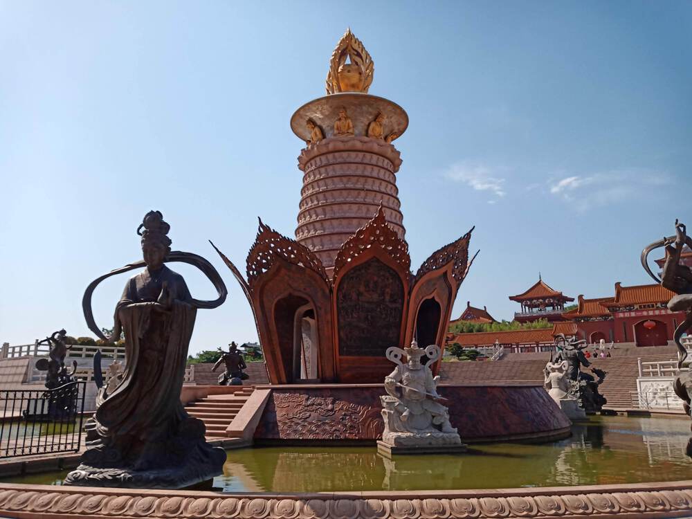 中国　徐州市　宝蓮寺訪問の写真3