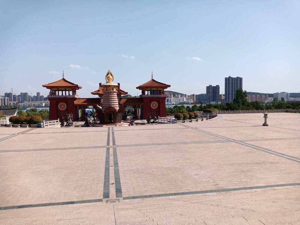 中国　徐州市　宝蓮寺訪問の写真4