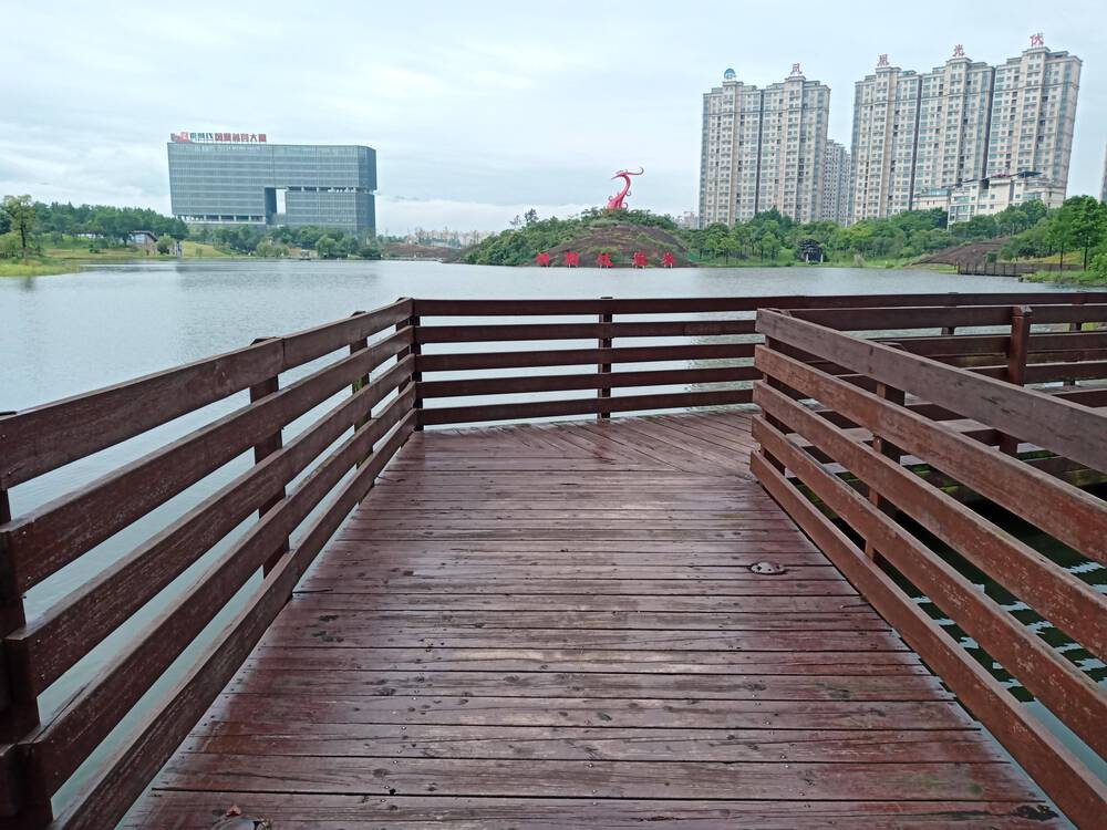 中国　衢州市　凤凰湖公园１周の写真5