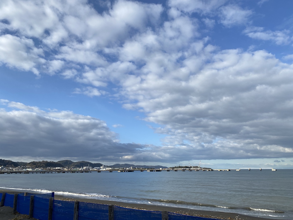 沖ノ島　無人島を目指す浜辺の道の写真5