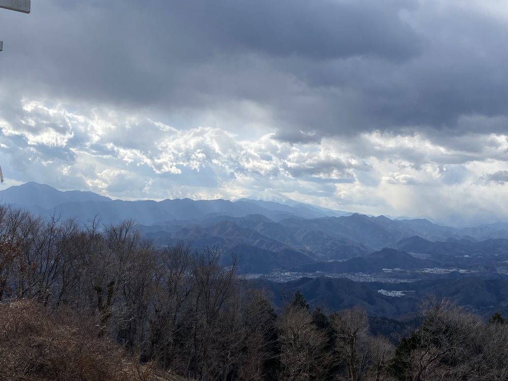 高尾山口駅から北高尾山陵、陣馬山経由で藤野駅の写真13