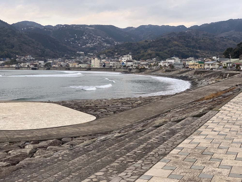 東伊豆 伊東の海岸線を早朝ランの写真4