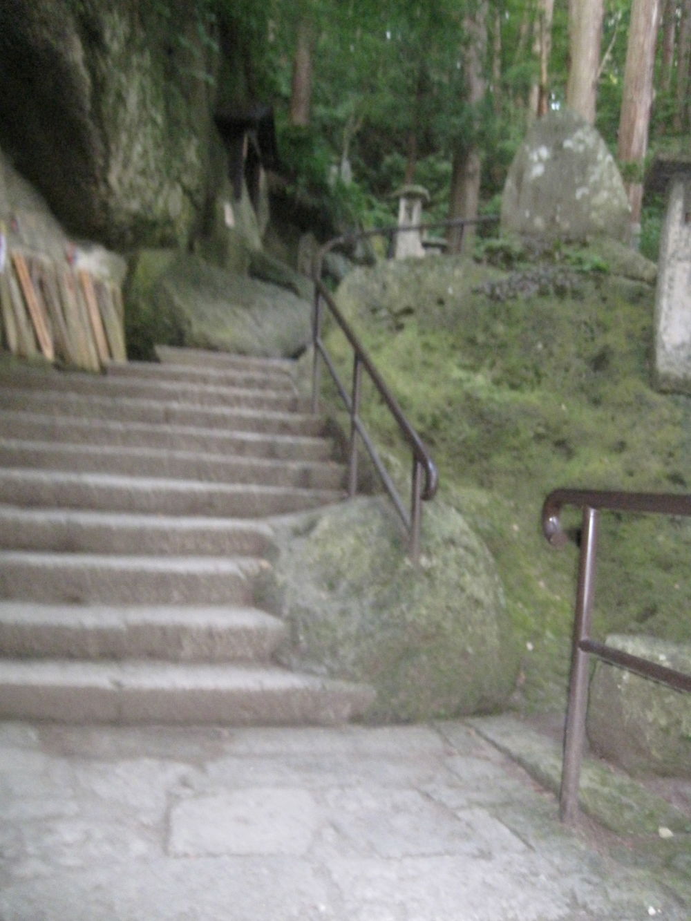 1070段！！山形・山寺(立石寺)で階段走の写真3