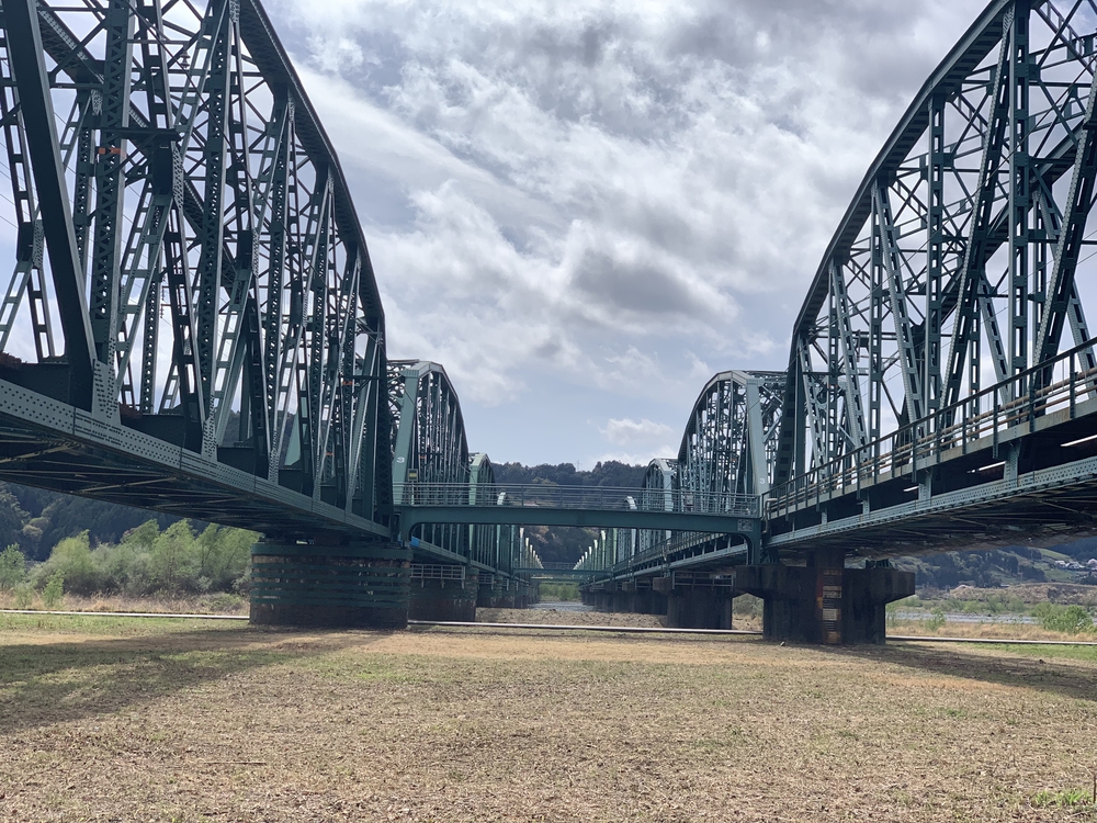 蓬莱橋（ほうらいばし）から茶畑をぬけて旧東海道の石畳でハーフの写真3