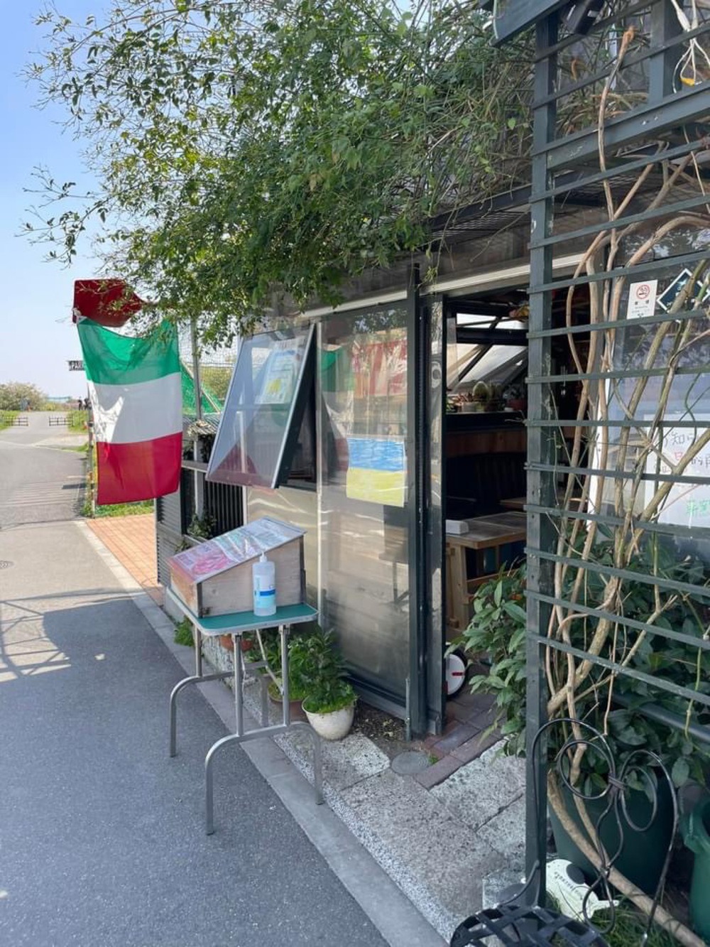 元住吉から多摩川沿いのピザを食べにの写真4