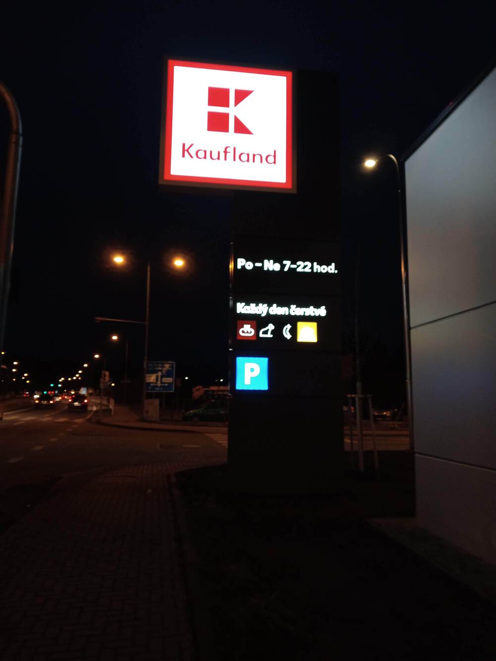 チェコ　ロジュノフ　Bečva River沿いのコースの写真3