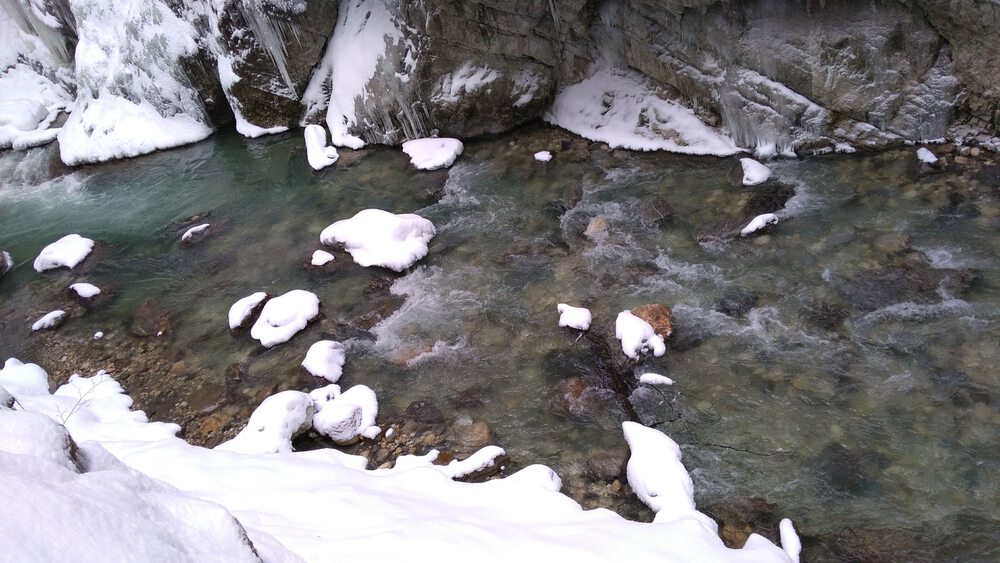 ガルミッシュ＝パルテンキルヘン　パートナッハ渓谷の往復の写真3