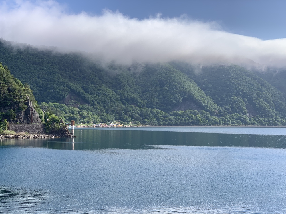 本栖湖 周回 11kmの写真6