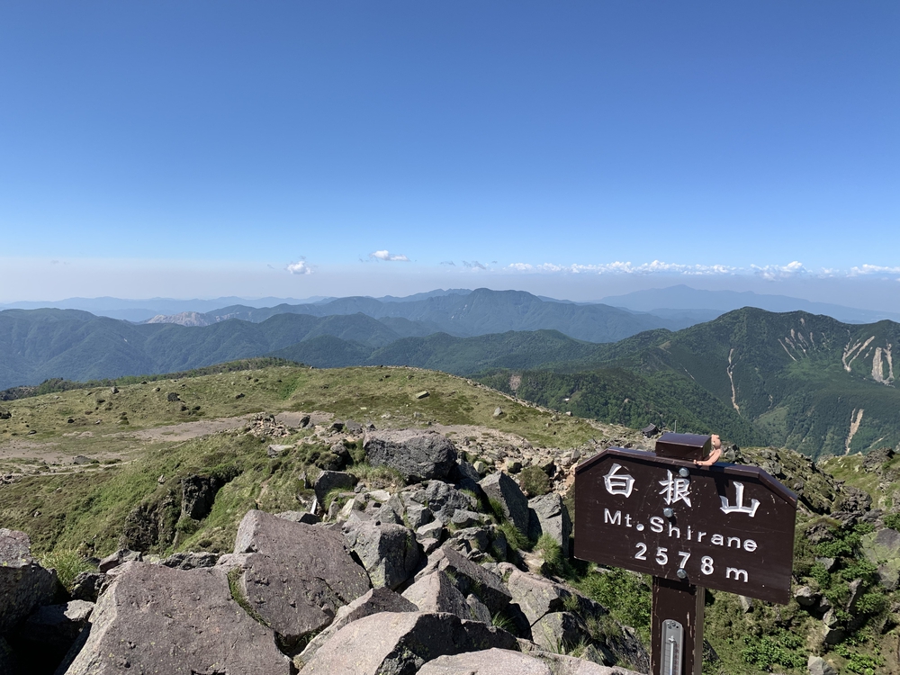 夏の奥日光 金精山～日光白根山 縦走の写真11