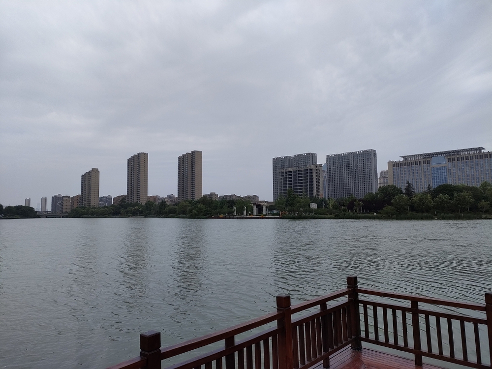 中国　徐州市 ヨーロッパ風湖沿いの写真9