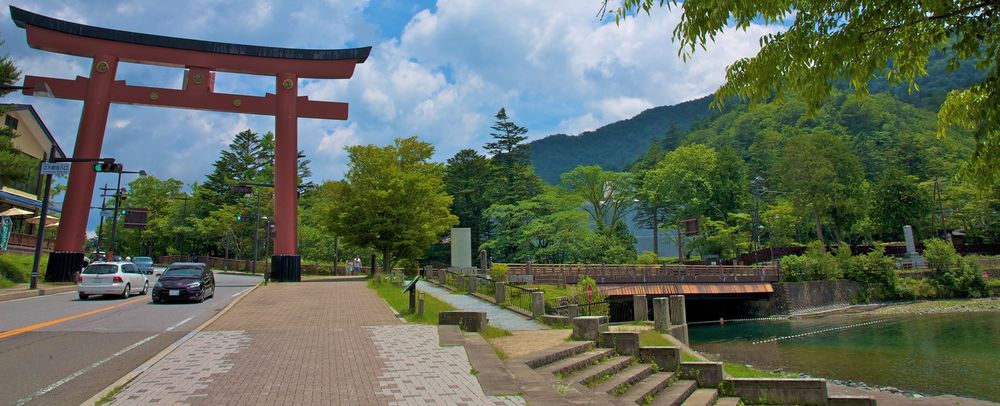 透明度の高い標高1269mの中禅寺湖の写真4