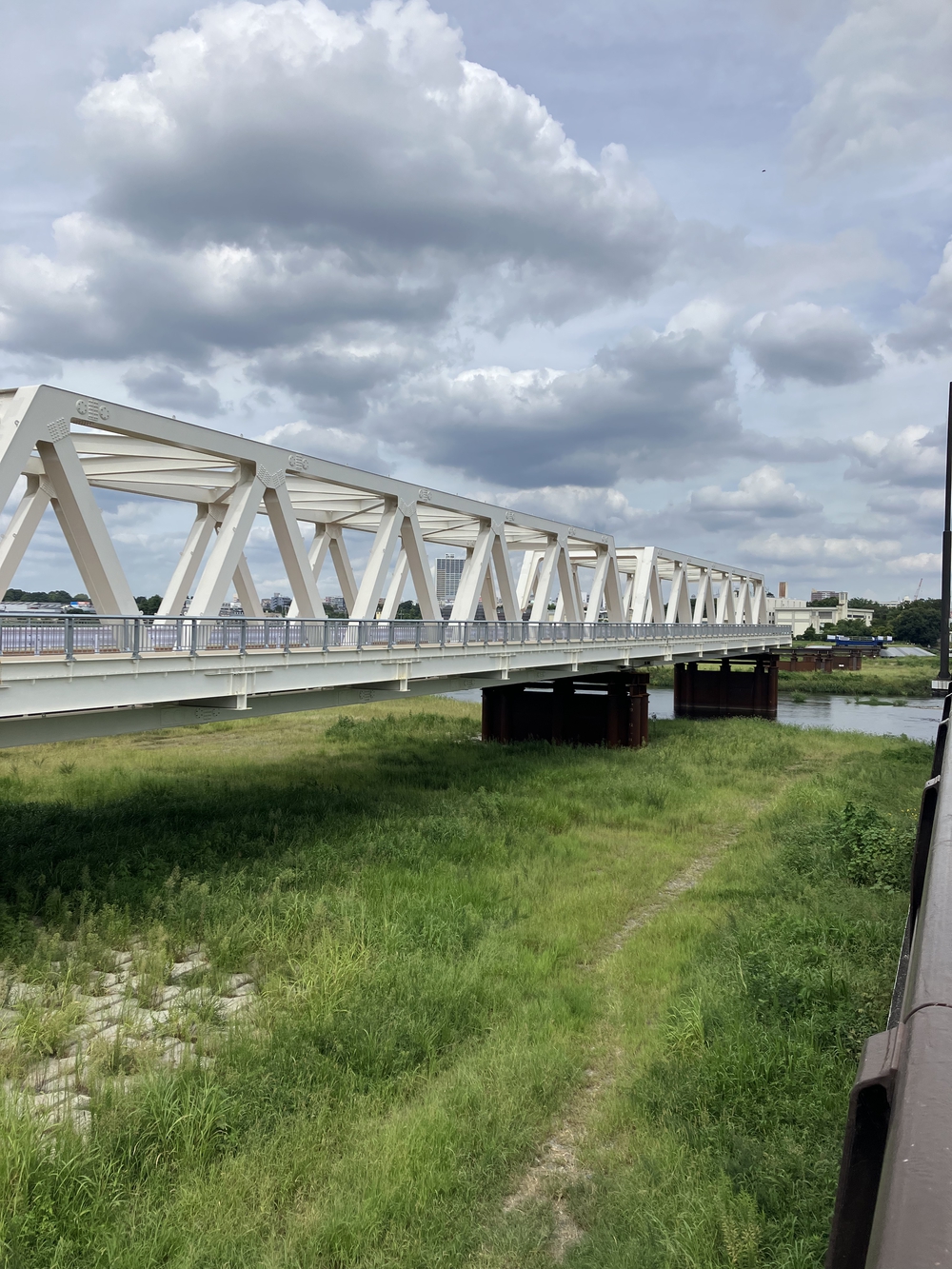 多摩の街中をのんびり走るの写真8