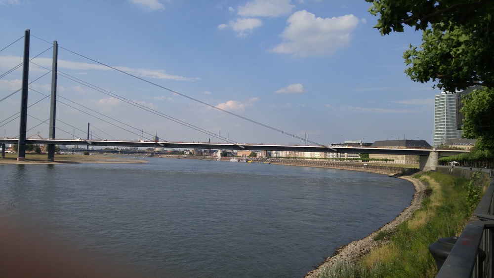 ライン川右岸：川下りコース（デュッセルドルフ）の写真4