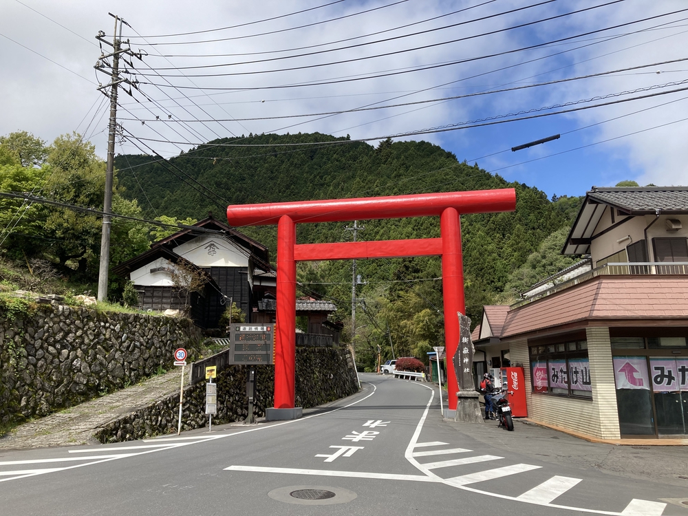 LANI HEAD TRAILで雲海の日出山から御岳山への写真10