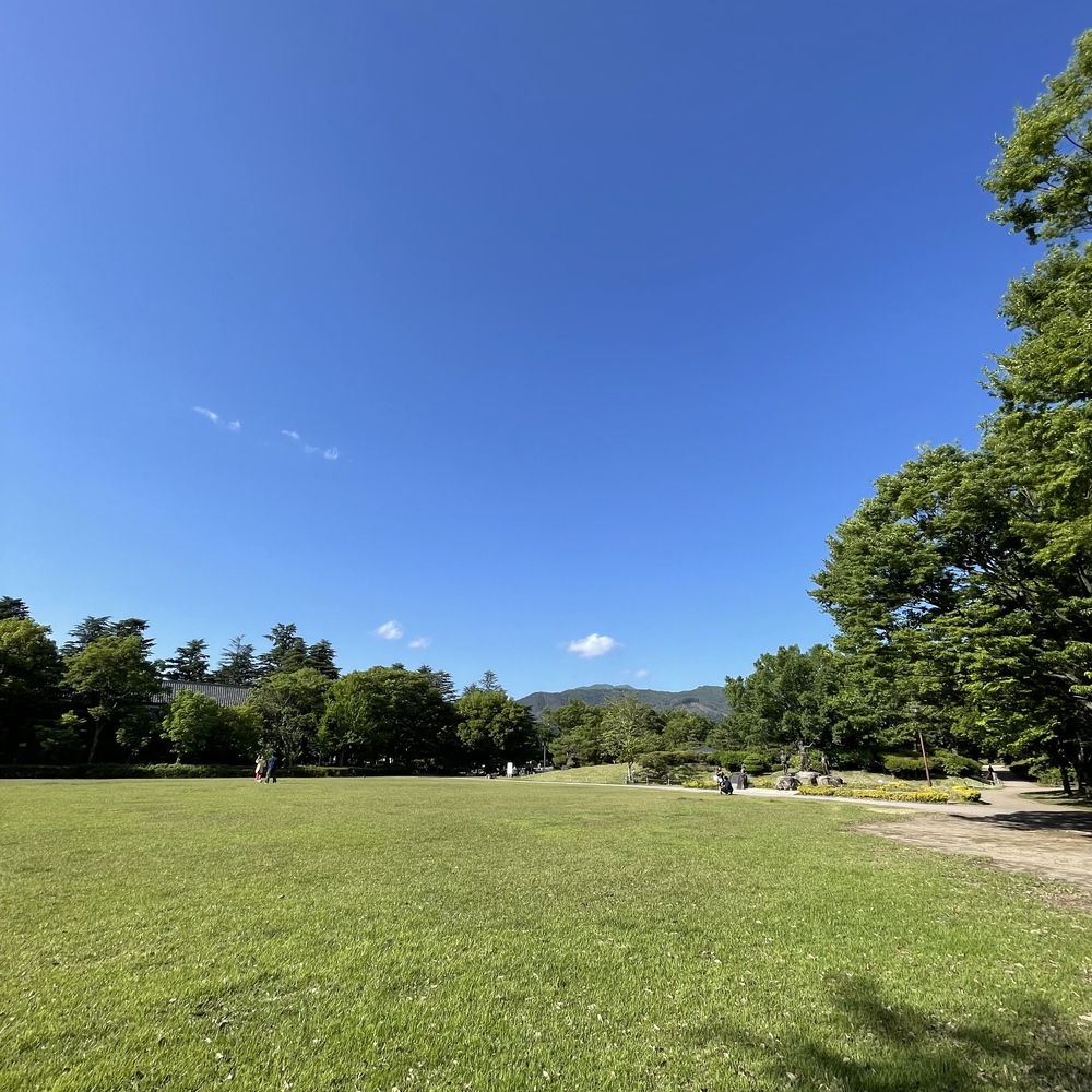 展望爽快！松本駅から弘法山古墳への写真4