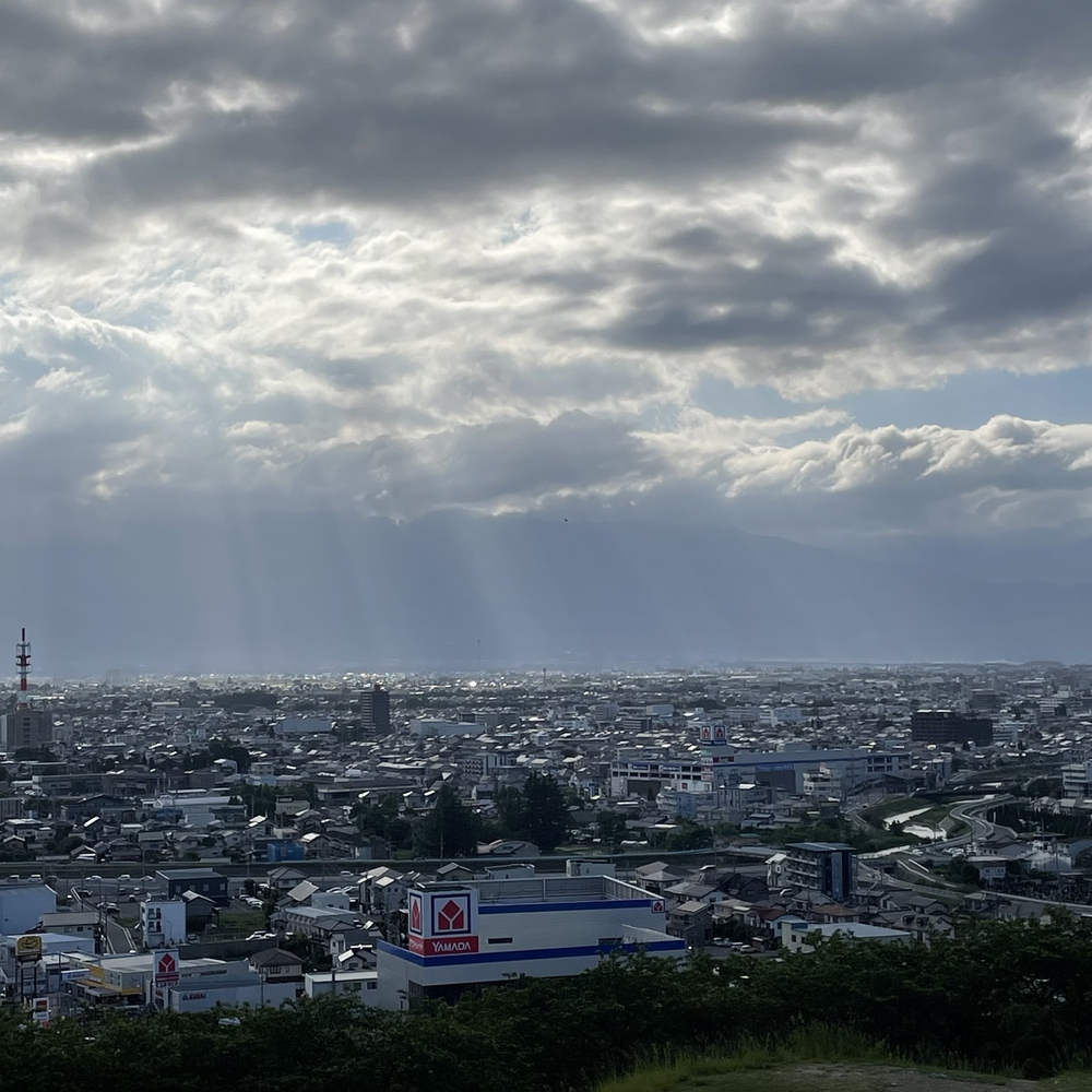展望爽快！松本駅から弘法山古墳への写真13