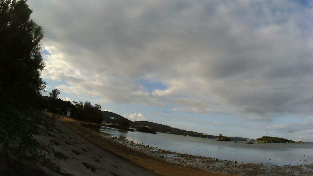 沖縄恩納村万座ビーチ周辺を10キロランニングの写真5