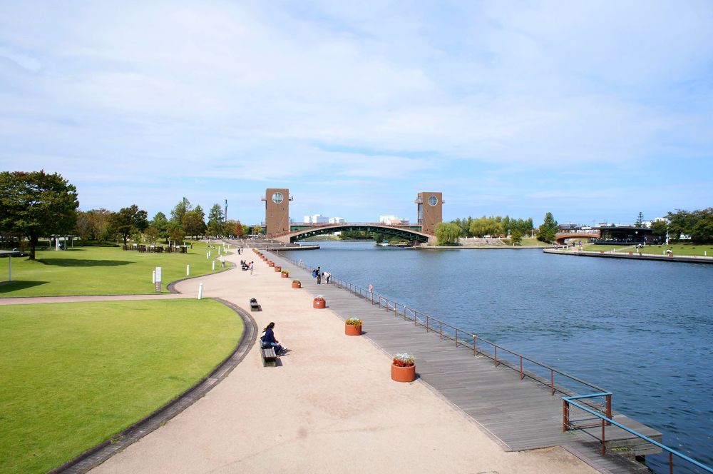 世界一美しいスターバックスがある道の写真3