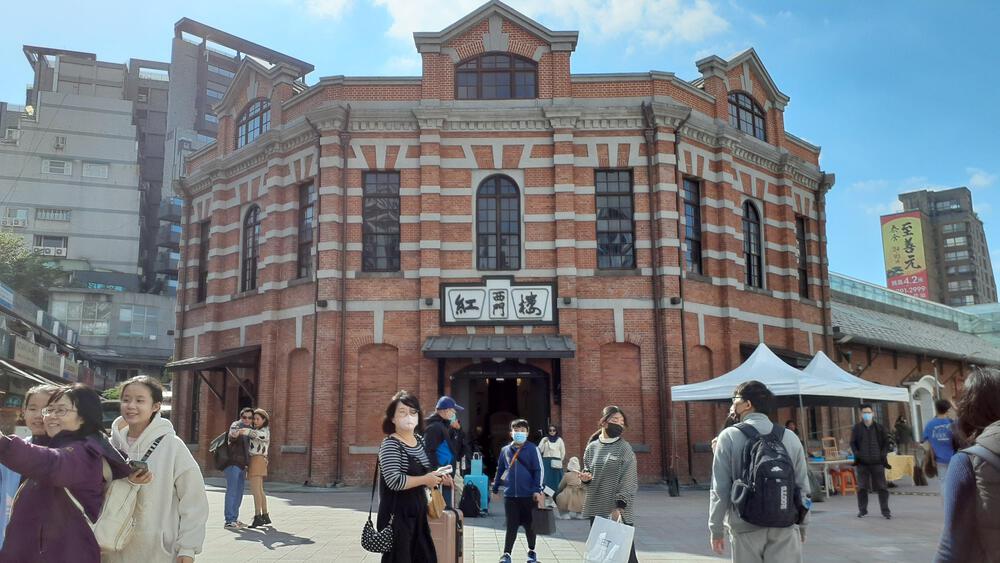 【台湾】台北中央駅から西門に向かうの写真4