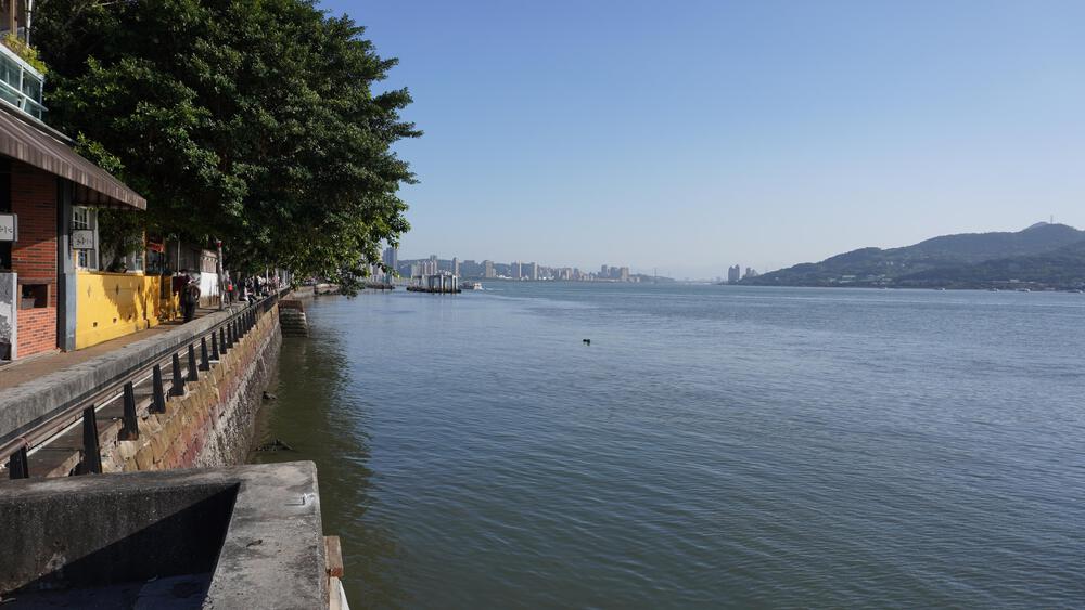 【台湾】東洋のベニス「淡水」で海沿いにランニングをキメるの写真5