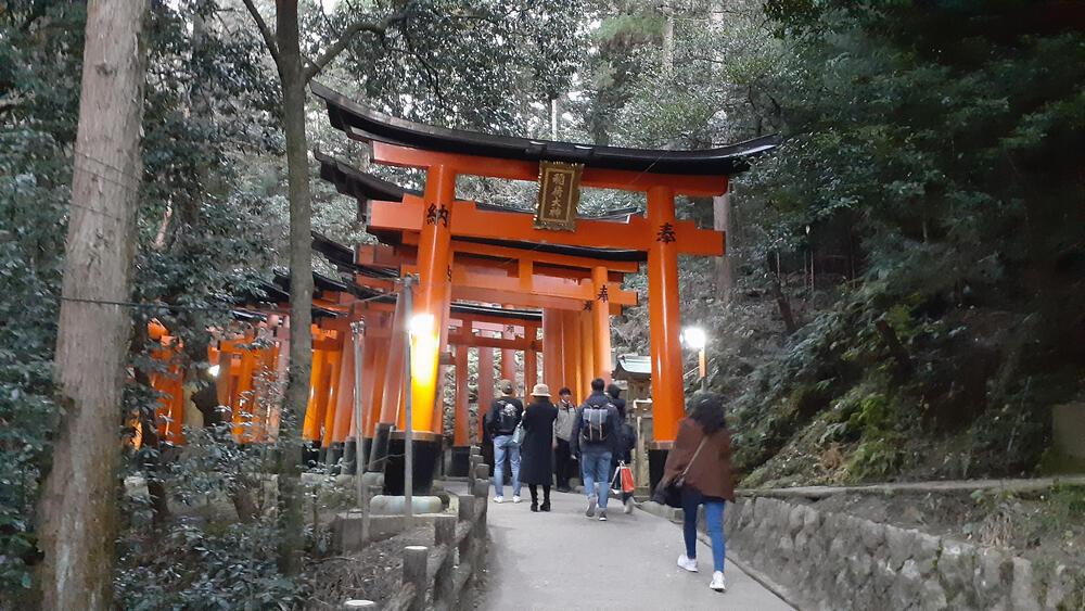 【京都】伏見稲荷大社で幻想極まれり千本鳥居ランニングの写真5