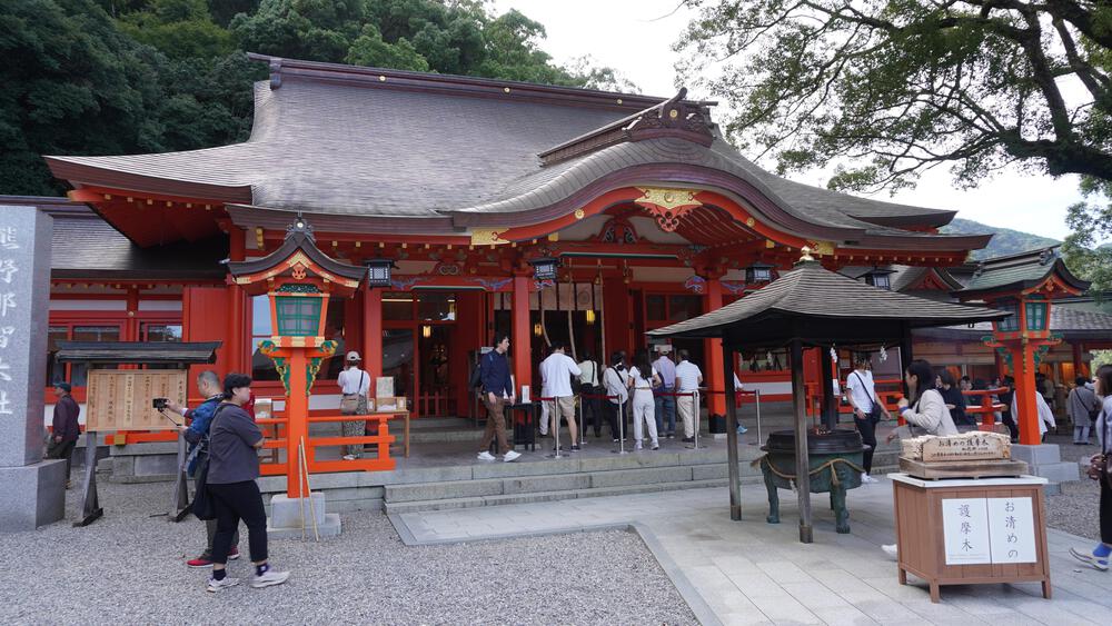 【那智】那智の滝と熊野古道にて歴史と自然をビンビン感じて旅ランをキメる、日本最強レベルの観光スポットの写真3