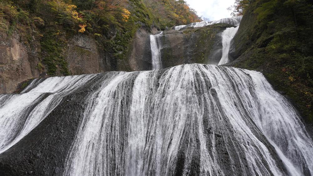【茨城の紅葉、動画あり】袋田の滝と永源寺で紅葉の領域展開、駅からランニングで行けるアクセス良好の紅葉スポットの写真4