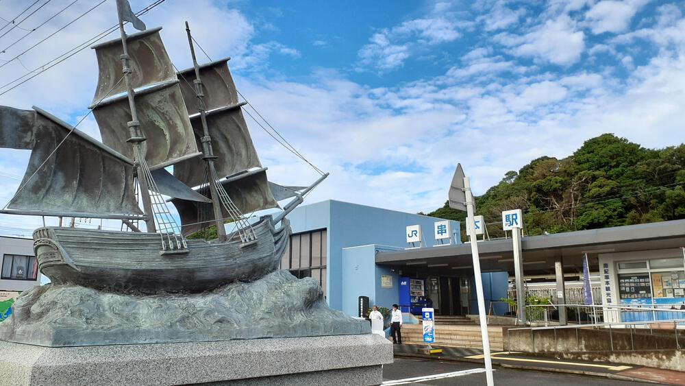 【和歌山、動画あり】紀伊半島南端の絶景、橋杭岩は奇岩だけじゃぁなく美しい太平洋も見ものの写真5