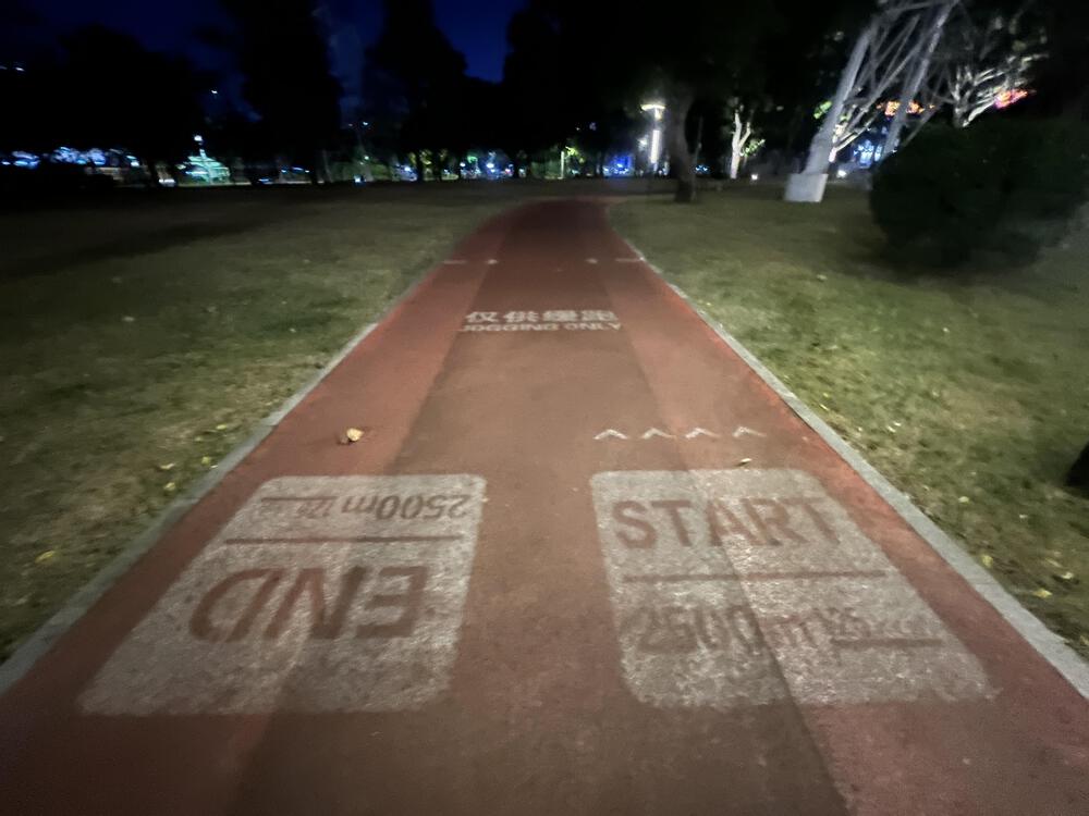 非常に綺麗な広州リバーサイドナイトランコースの写真4