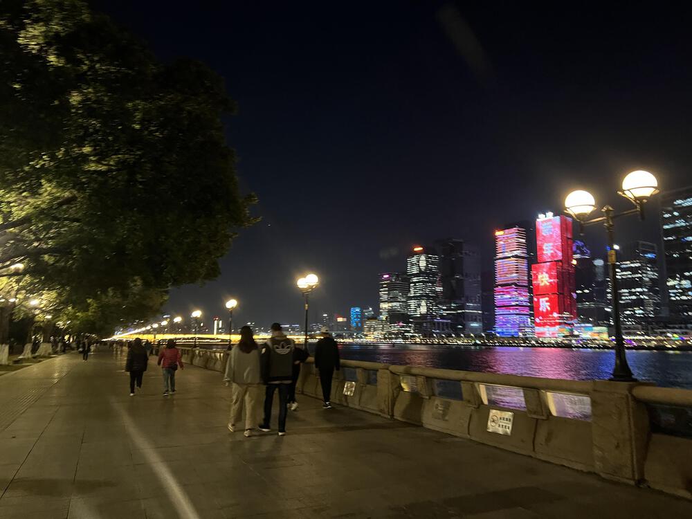 非常に綺麗な広州リバーサイドナイトランコースの写真6