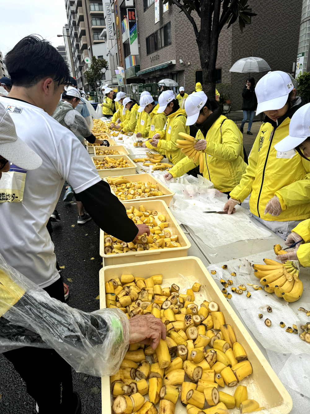 雨の中の大阪マラソン2024の写真4