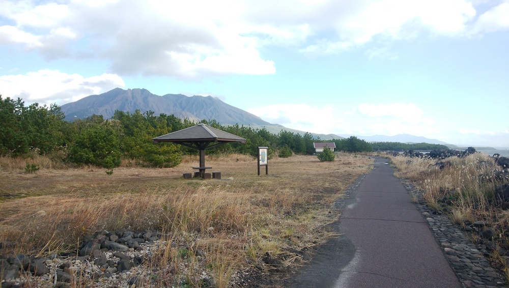 絶景！！桜島溶岩なぎさ遊歩道往復約10km　の写真5